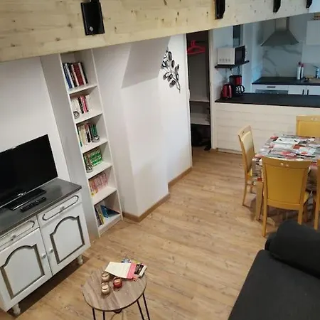 De Caractere Au Coeur De La Chaine Des Puys * Ceyssat