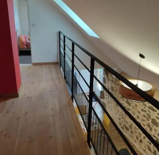 De Caractere Au Coeur De La Chaine Des Puys * Ceyssat