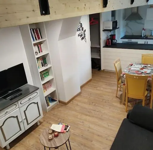 De Caractere Au Coeur De La Chaine Des Puys * Ceyssat